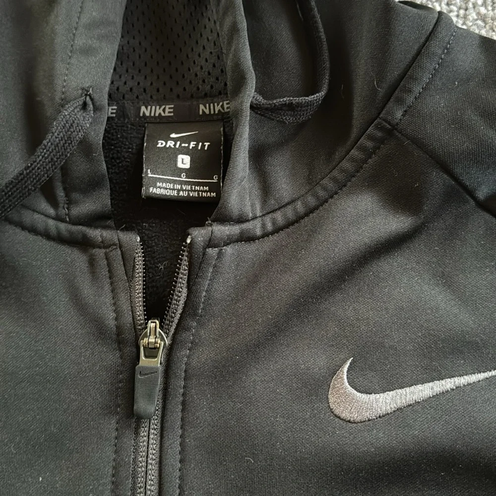 Nike Dri-Fit Zip Up Hoodie - Large (Like NEW) - Picture 3 of 3